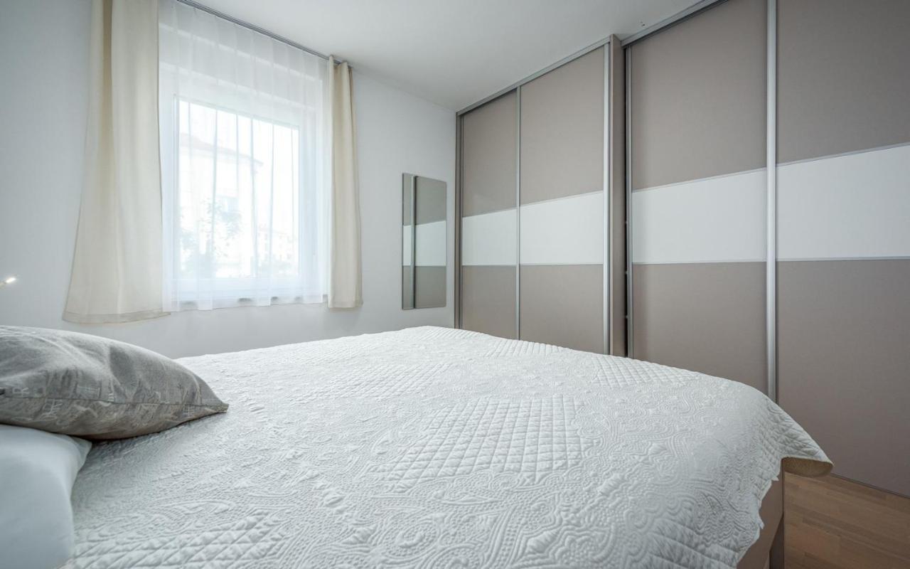 Sofia House With Apartment Umag Exterior foto