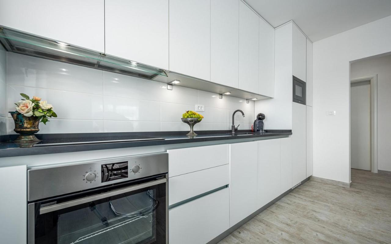Sofia House With Apartment Umag Exterior foto